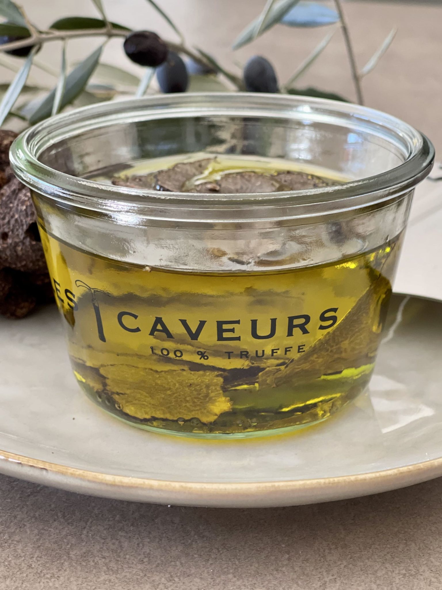 Recette huile de truffe noire Maison - LES CAVEURS